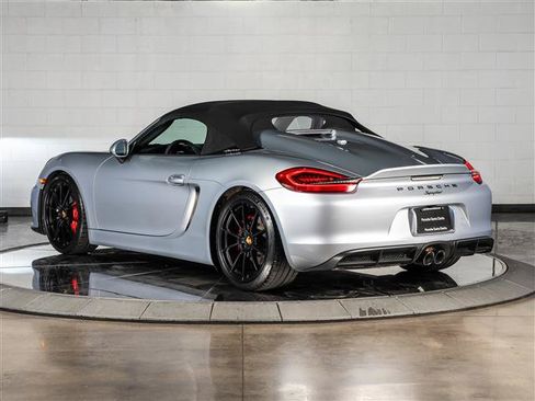 Certified 2016 Porsche Boxster Spyder RWD image 13