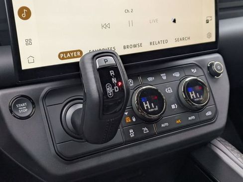 New 2026 Land Rover Defender 110 OCTA image 9