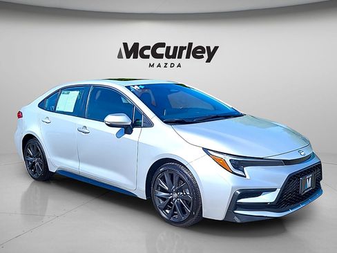 Used 2023 Toyota Corolla XSE w/ Carpet Mat Package (TMS) FWD image 1