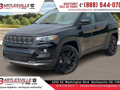 New 2025 Jeep Compass Latitude w/ Convenience Group