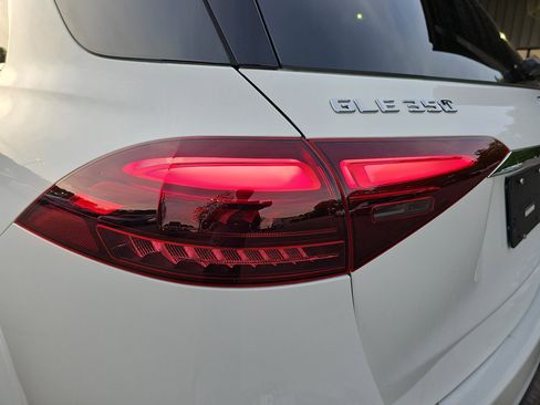 Used 2024 Mercedes-Benz GLE 350 4MATIC image 35