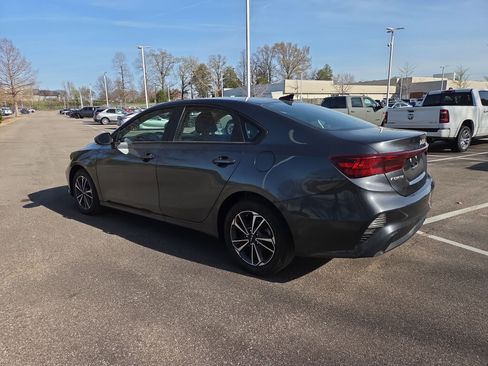 Used 2024 Kia Forte LXS image 3