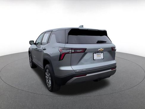 Used 2025 Chevrolet Equinox LT FWD image 11