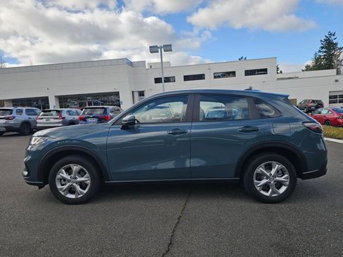 Certified 2025 Honda HR-V LX image 4