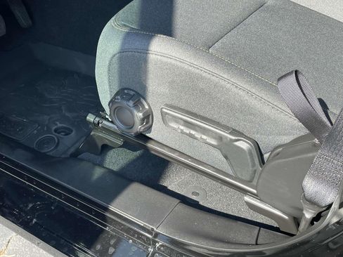 New 2025 Jeep Gladiator Sport image 26