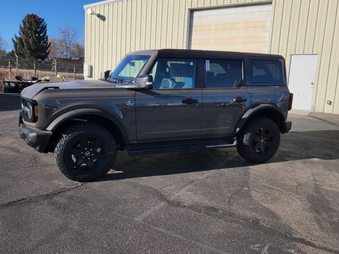 New 2025 Ford Bronco Outer Banks image 4