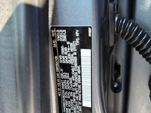 Used 2016 Volvo XC60 T6 w/ Proximity Package FWD image 37