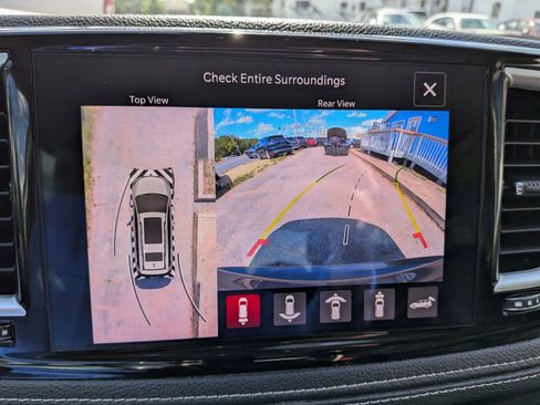 Used 2022 Chrysler Pacifica Touring-L w/ Uconnect Theater Family Group FWD image 69