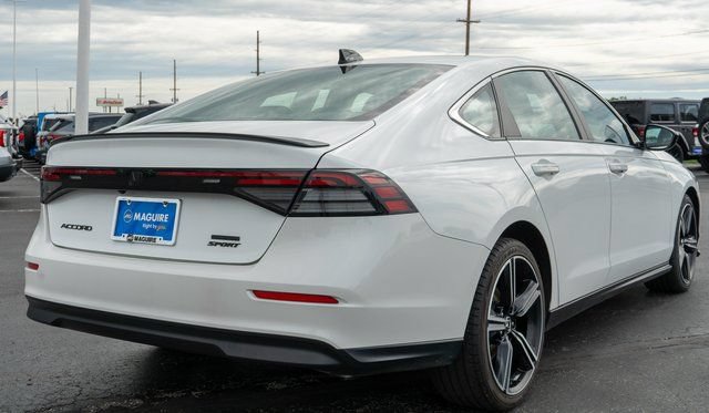 Used 2023 Honda Accord Sport image 6