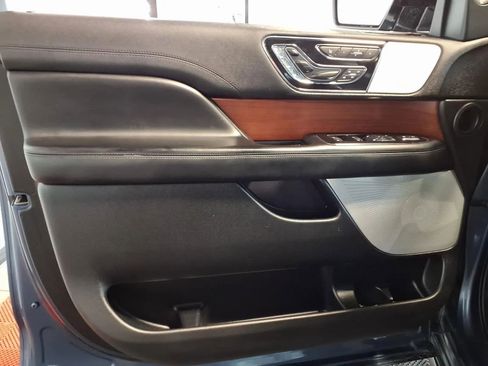Used 2020 Lincoln Navigator Reserve w/ Luxury Package image 20