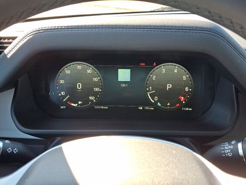 New 2026 Land Rover Defender 110 X-Dynamic SE image 7