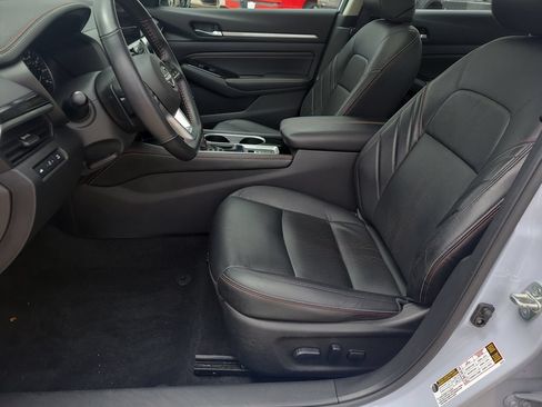 Certified 2023 Nissan Altima 2.5 SR w/ SR Premium Package AWD/4WD image 14