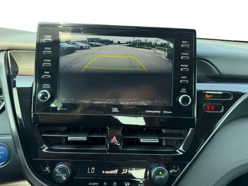 Used 2022 Toyota Camry XLE w/ Navigation Upgrade Package FWD image 23