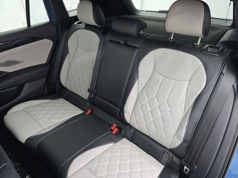 New 2026 Volkswagen Tiguan SEL R-Line AWD/4WD image 14