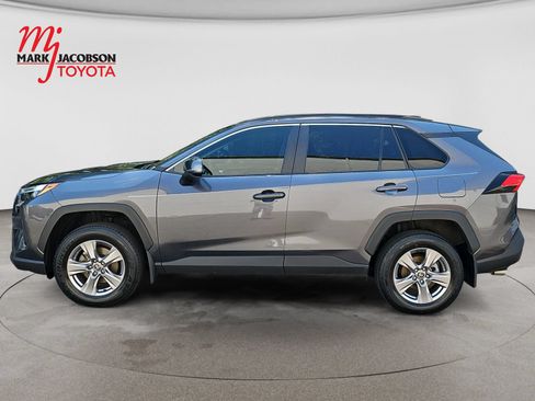 Used 2023 Toyota RAV4 XLE FWD image 9