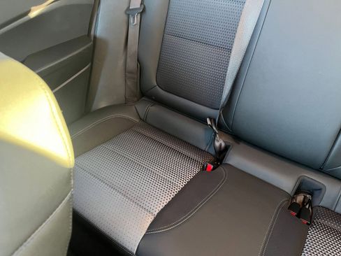 Used 2025 Chevrolet Trax LT image 40