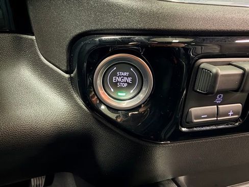 Certified 2025 Chevrolet Silverado 2500 High Country w/ High Country Premium Package image 17