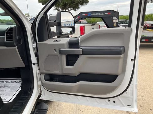 Certified 2021 Ford F250 XLT AWD/4WD image 18