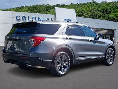 Certified 2023 Ford Explorer XLT w/ Equipment Group 202A AWD/4WD image 6