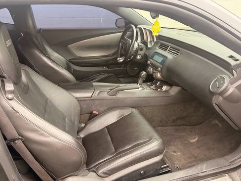 Used 2010 Chevrolet Camaro SS w/ RS Package RWD image 7