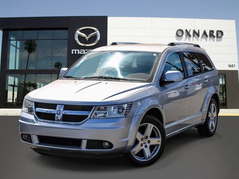 Used 2009 Dodge Journey R/T w/ Flexible Seating Group FWD image 1