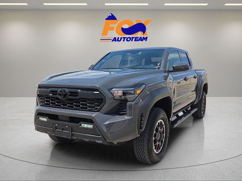 Used 2024 Toyota Tacoma TRD Off-Road AWD/4WD image 1
