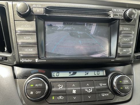 Used 2014 Toyota RAV4 XLE FWD image 14