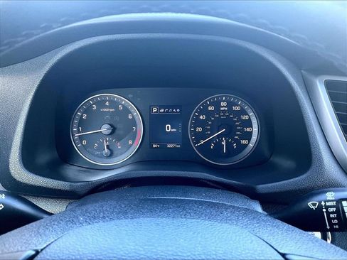 Used 2018 Hyundai Tucson Limited AWD/4WD image 17