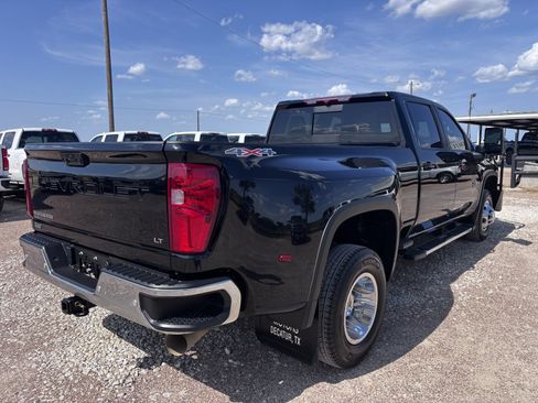 Used 2025 Chevrolet Silverado 3500 LT w/ Texas Edition AWD/4WD image 6