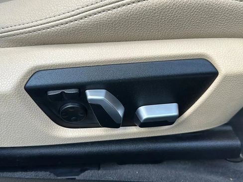 Used 2018 BMW 330i Sedan w/ Convenience Package image 47