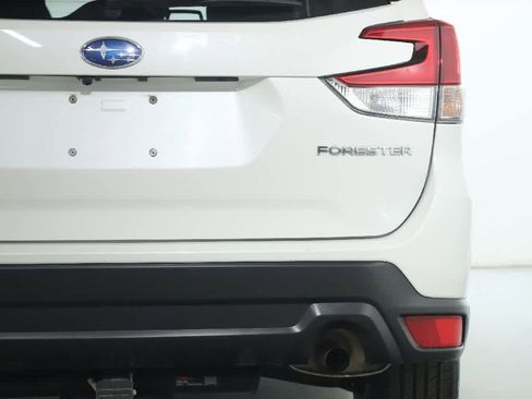 Used 2019 Subaru Forester Premium image 49