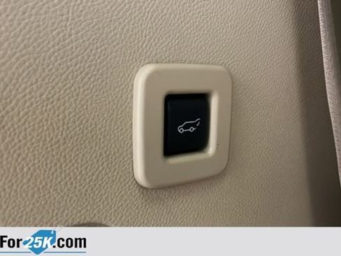 Used 2012 Ford Expedition XLT AWD/4WD image 29