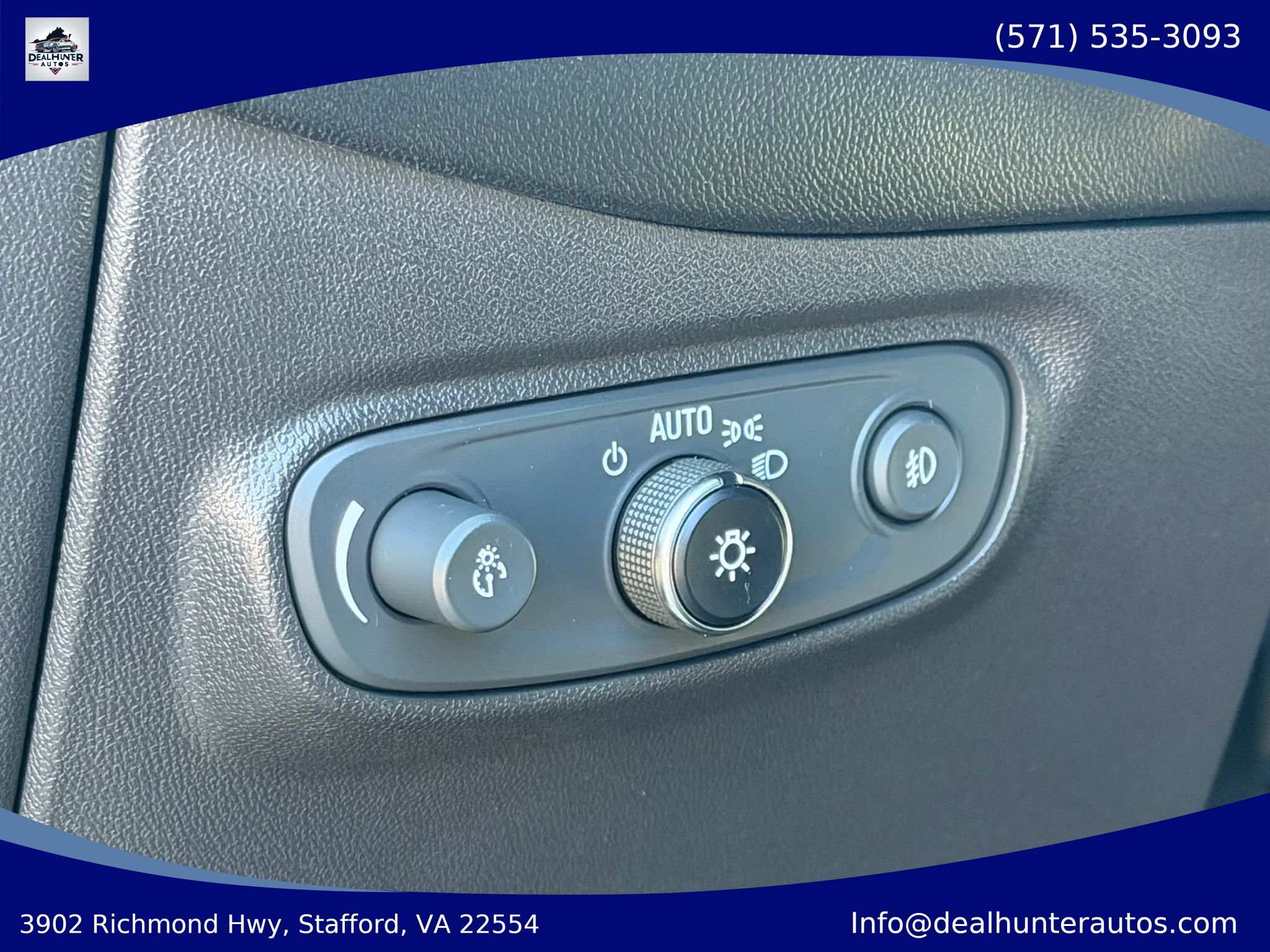 Used 2020 Chevrolet Equinox LT FWD image 23