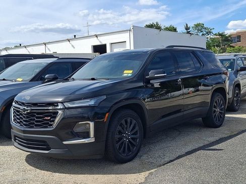 Used 2023 Chevrolet Traverse RS AWD/4WD image 4