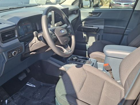Used 2025 Ford Maverick XL FWD image 9