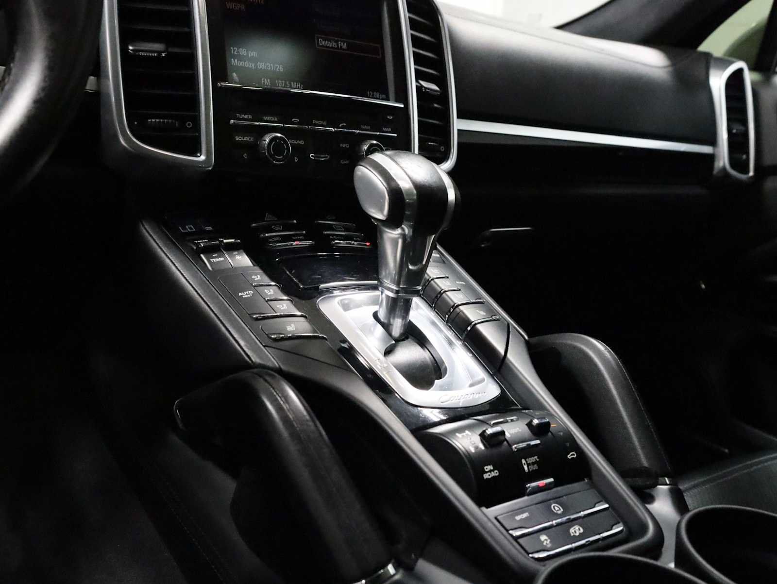 Used 2016 Porsche Cayenne GTS AWD/4WD image 29