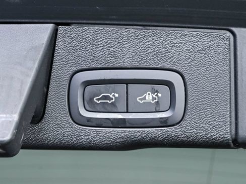 Used 2024 Volvo XC60 T8 Plus w/ Protection Package Premier AWD/4WD image 32