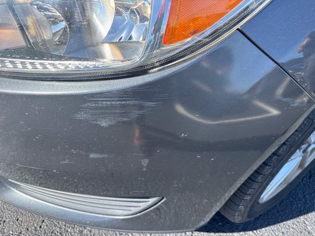 Used 2018 Ford Focus SE FWD image 2