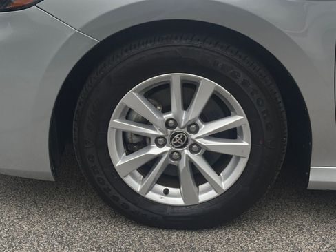Used 2025 Toyota Camry LE FWD image 33