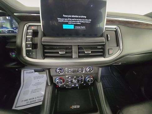 Used 2023 Chevrolet Tahoe Z71 w/ Z71 Off-Road Package AWD/4WD image 14