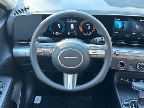 New 2026 Hyundai Kona SE image 23