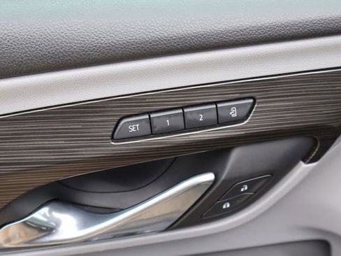 Used 2024 GMC Terrain SLT FWD image 20