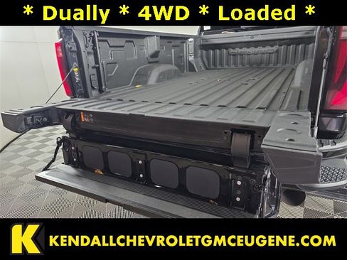 Used 2024 GMC Sierra 3500 Denali Ultimate image 11