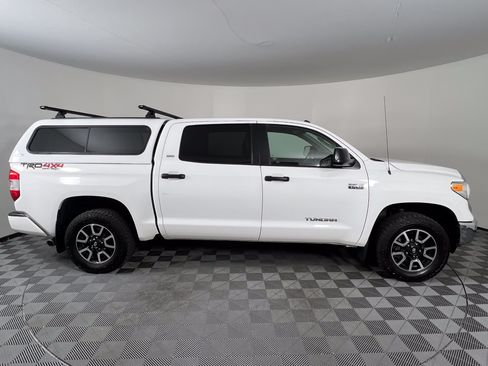 Used 2017 Toyota Tundra SR5 w/ TRD Off Road Package AWD/4WD image 14