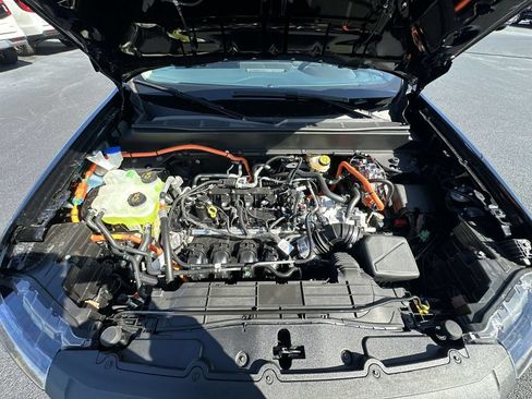 New 2026 Ford Maverick XL w/ Equipment Group 101A AWD/4WD image 30