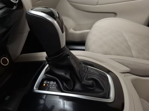 Used 2022 Nissan Rogue Sport SV w/ Technology Package FWD image 29