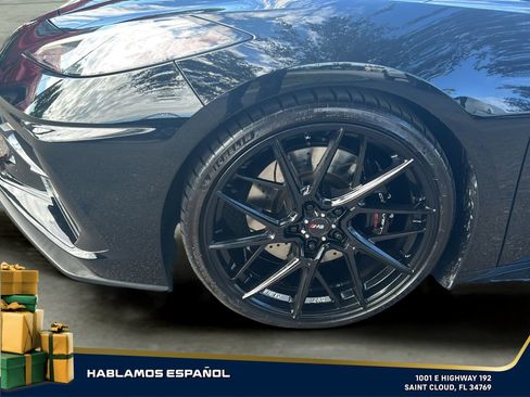 Used 2023 Chevrolet Corvette Stingray Coupe w/ Z51 Performance Package image 30