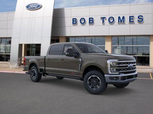 Used 2026 Ford F250 Lariat AWD/4WD image 7