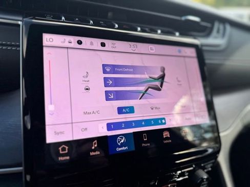 New 2025 Jeep Grand Cherokee Limited w/ Black Appearance Package image 39