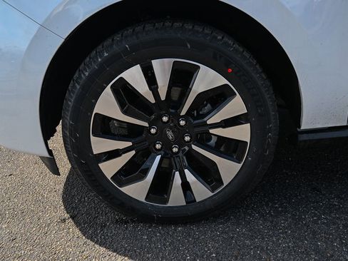 New 2026 Ford Expedition Platinum w/ Driver's Package image 12